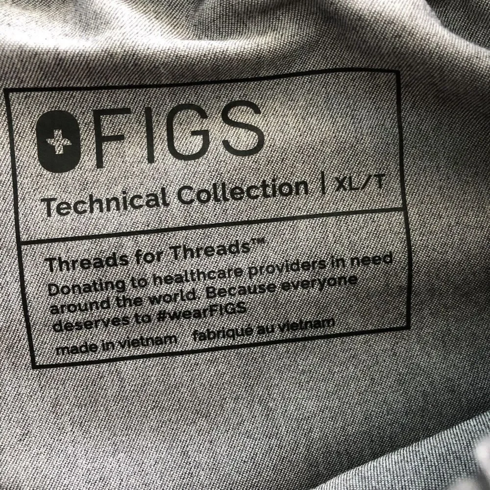 FIGS Gray Technical Collection Shirt Jogger Scrub Set Women's Large - Picture 13 of 16